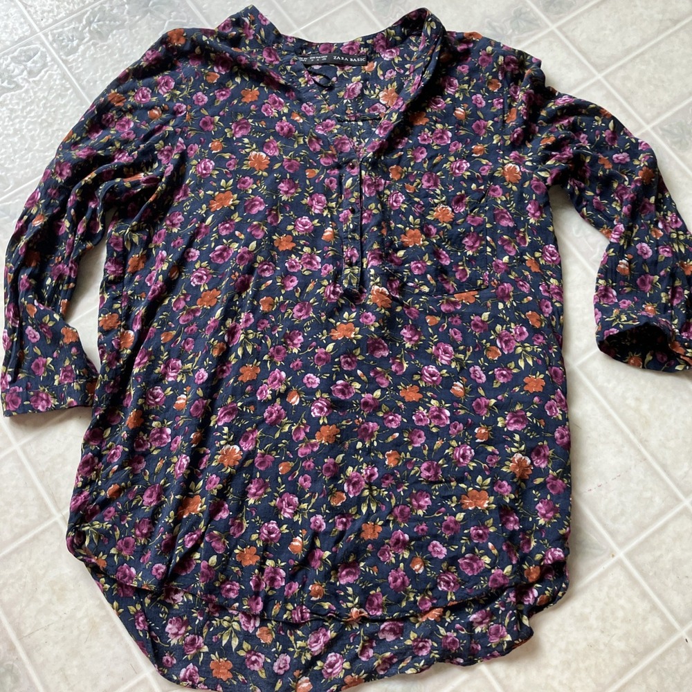 Zara 3/4 sleeve floral blouse size S blue with purple and rust rose print